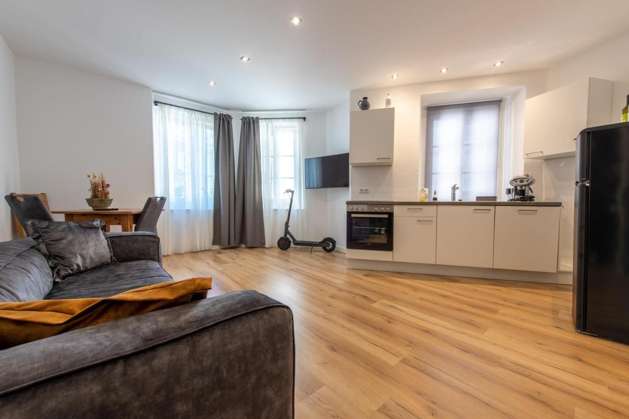 Heimat Living Like A Local Apartamento Silandro Exterior foto